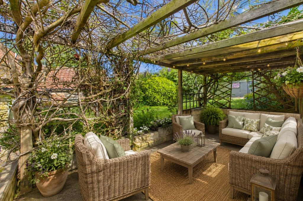 Additional image 34 of 3 bed cottage for saleShepherds Walk, Belmesthorpe, Stamford, Lincolnshire PE9