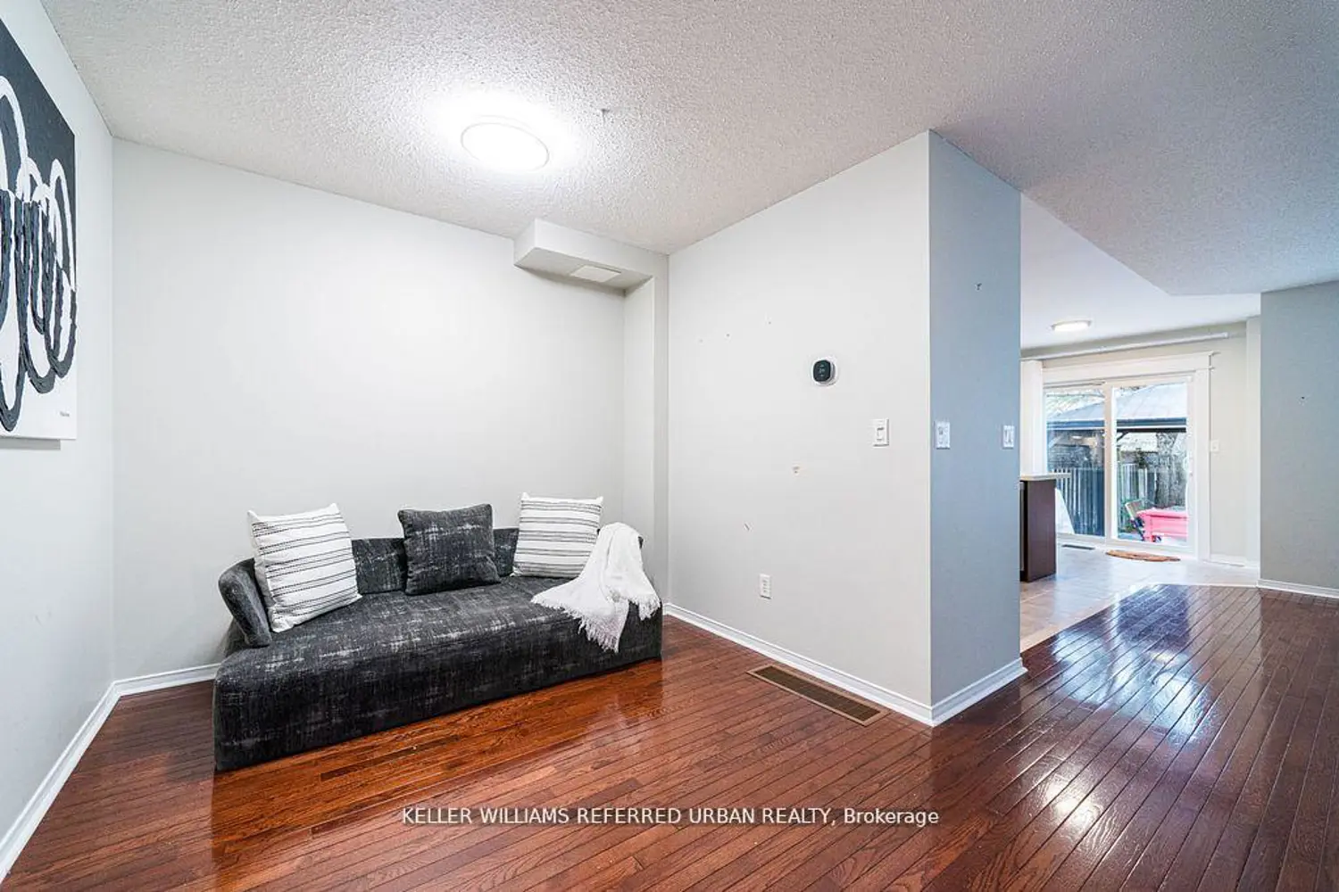 Additional image 2 of 16 Sprucedale Way 68
