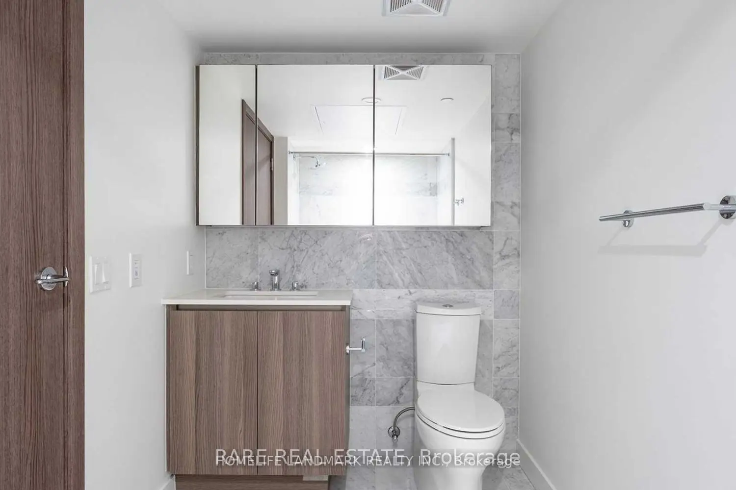 Additional image 4 of 19 Bathurst Street #3202