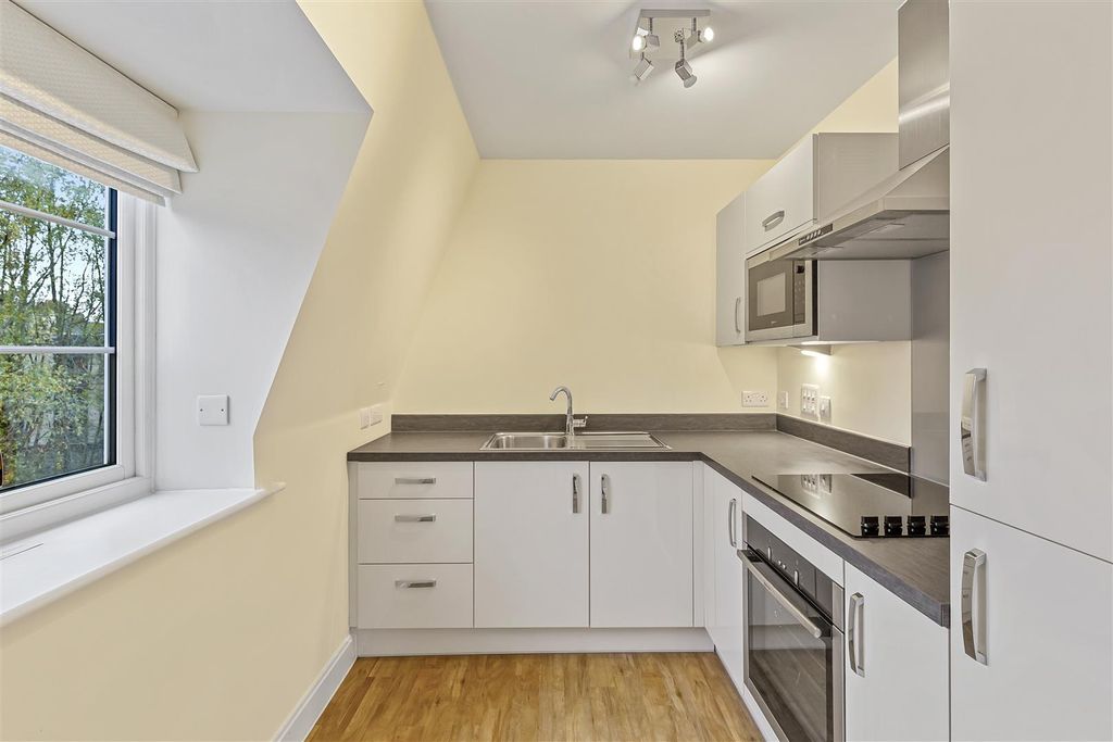 Additional image 4 of 1 bed flat for saleLambrook Court, Gloucester Road, Larkhall, Bath BA1