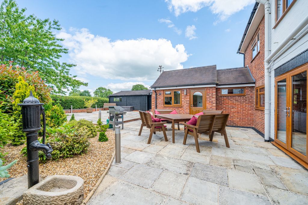 Additional image 30 of 4 bed detached house for saleChapel Lane, Hanbury, Staffordshire DE13
