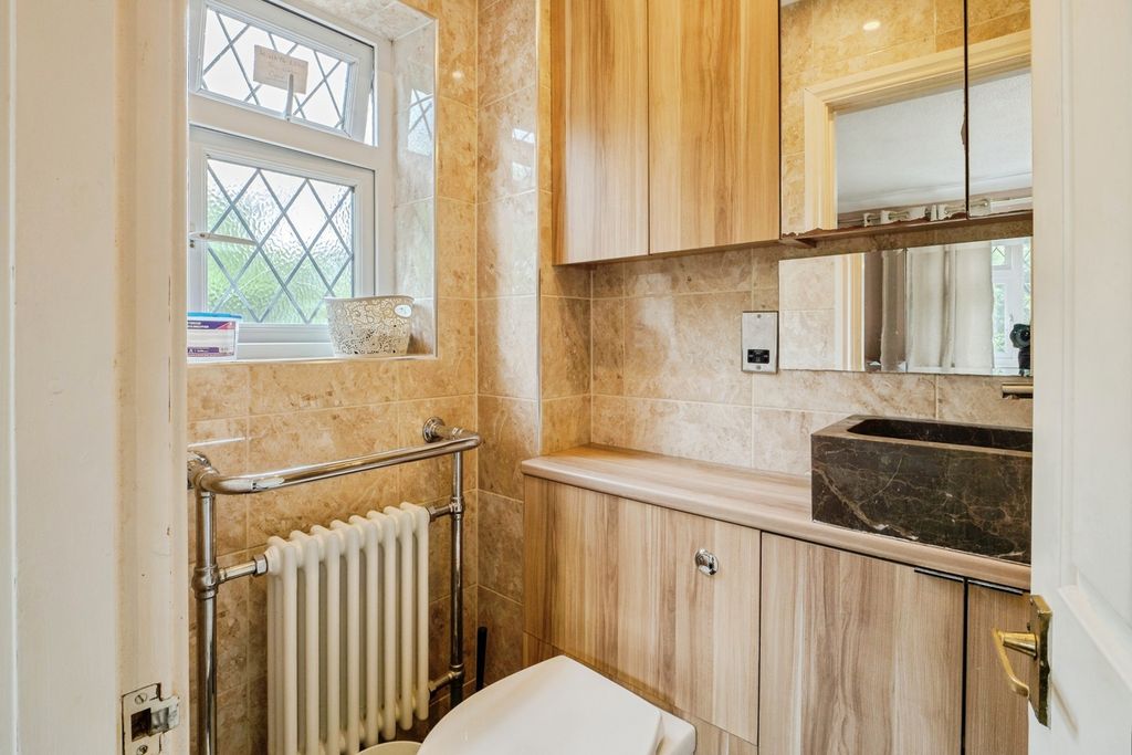 Additional image 10 of 6 bed detached house for saleGleneagles, Tamworth, Staffordshire B77