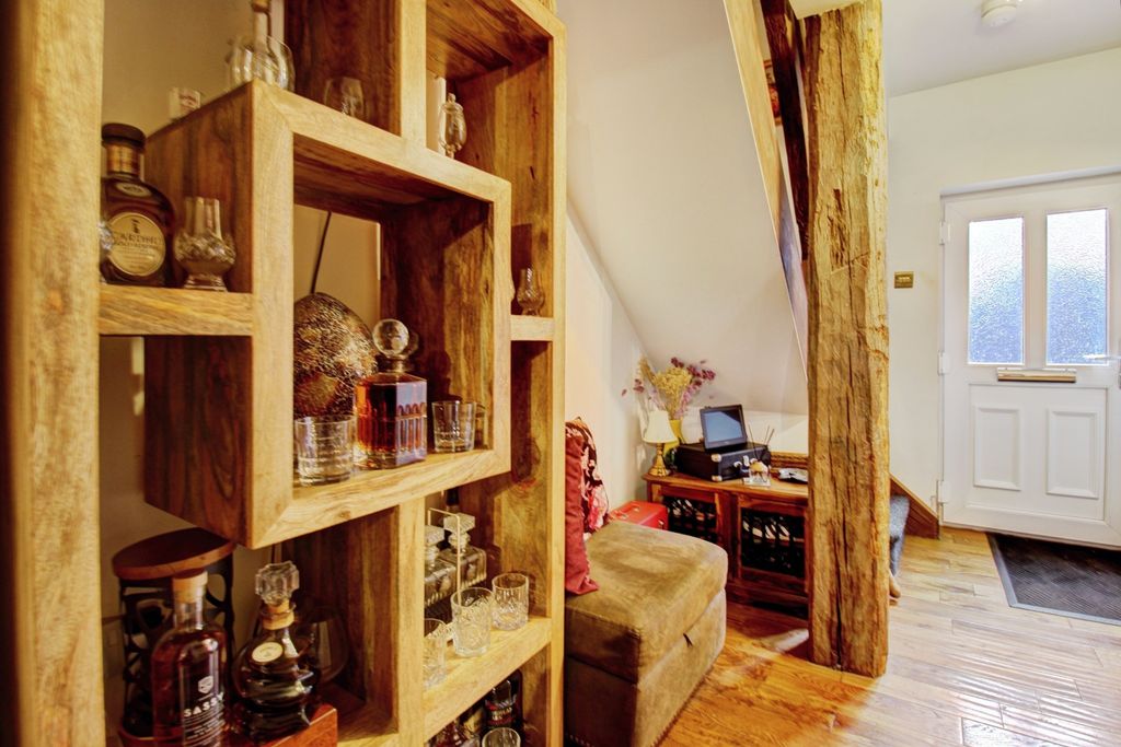 Additional image 13 of 3 bed cottage for saleWatling Street, Tamworth B77