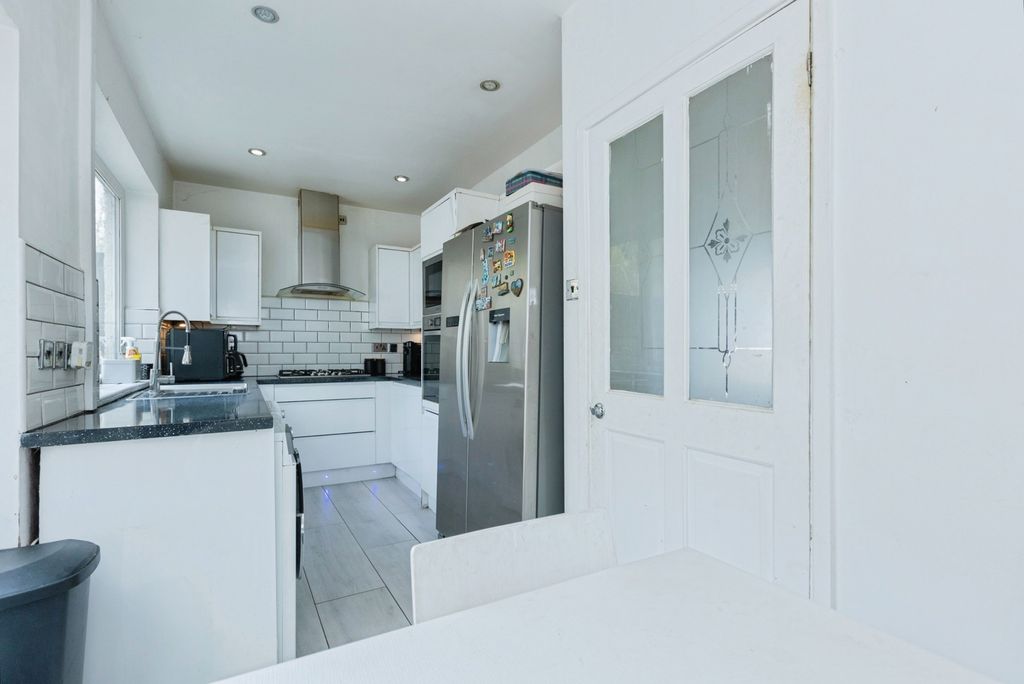 Additional image 8 of 3 bed semi-detached house for saleAstill Drive, Leicester, Leicestershire LE4
