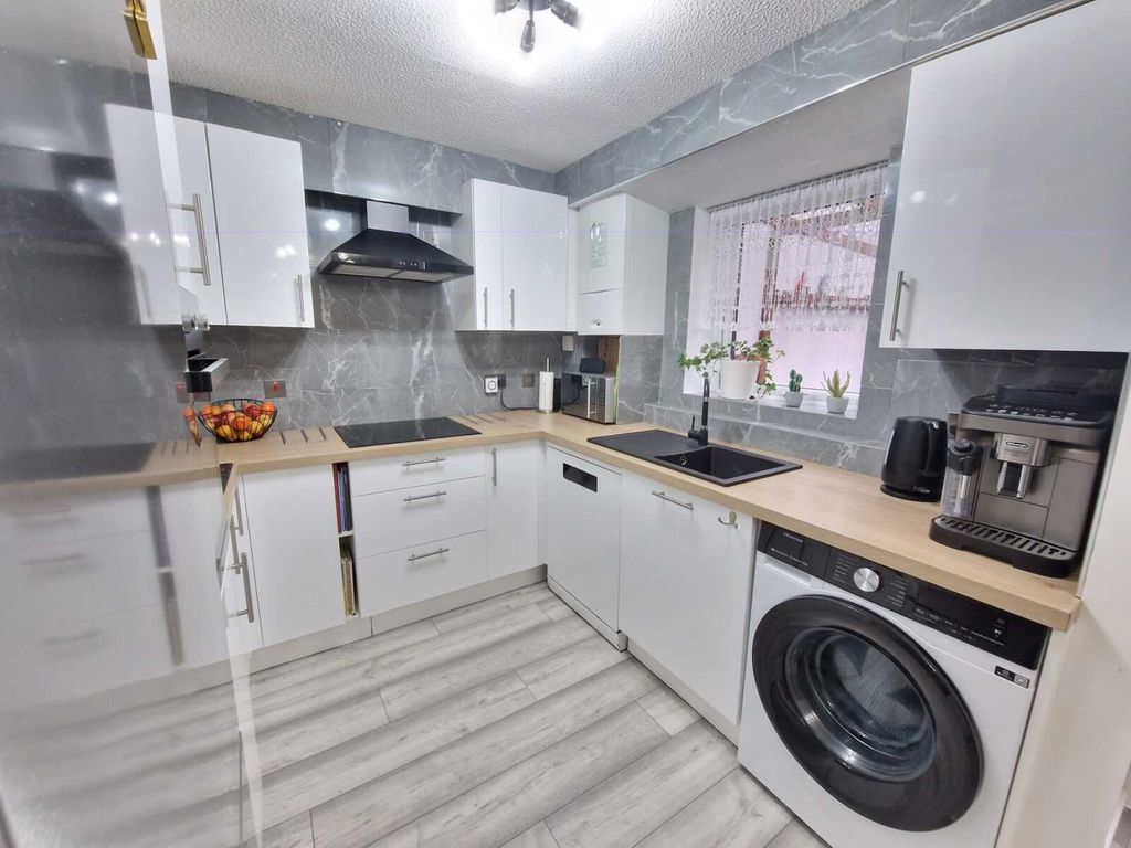 Additional image 13 of 3 bed semi-detached house for saleThe Ridgeway, Leicester, Leicestershire LE3