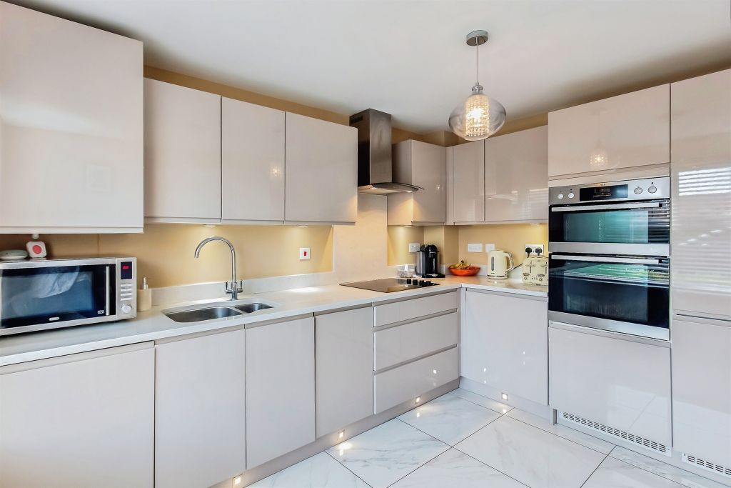 Additional image 2 of 3 bed semi-detached house for saleKingsdown Drive, Stamford PE9