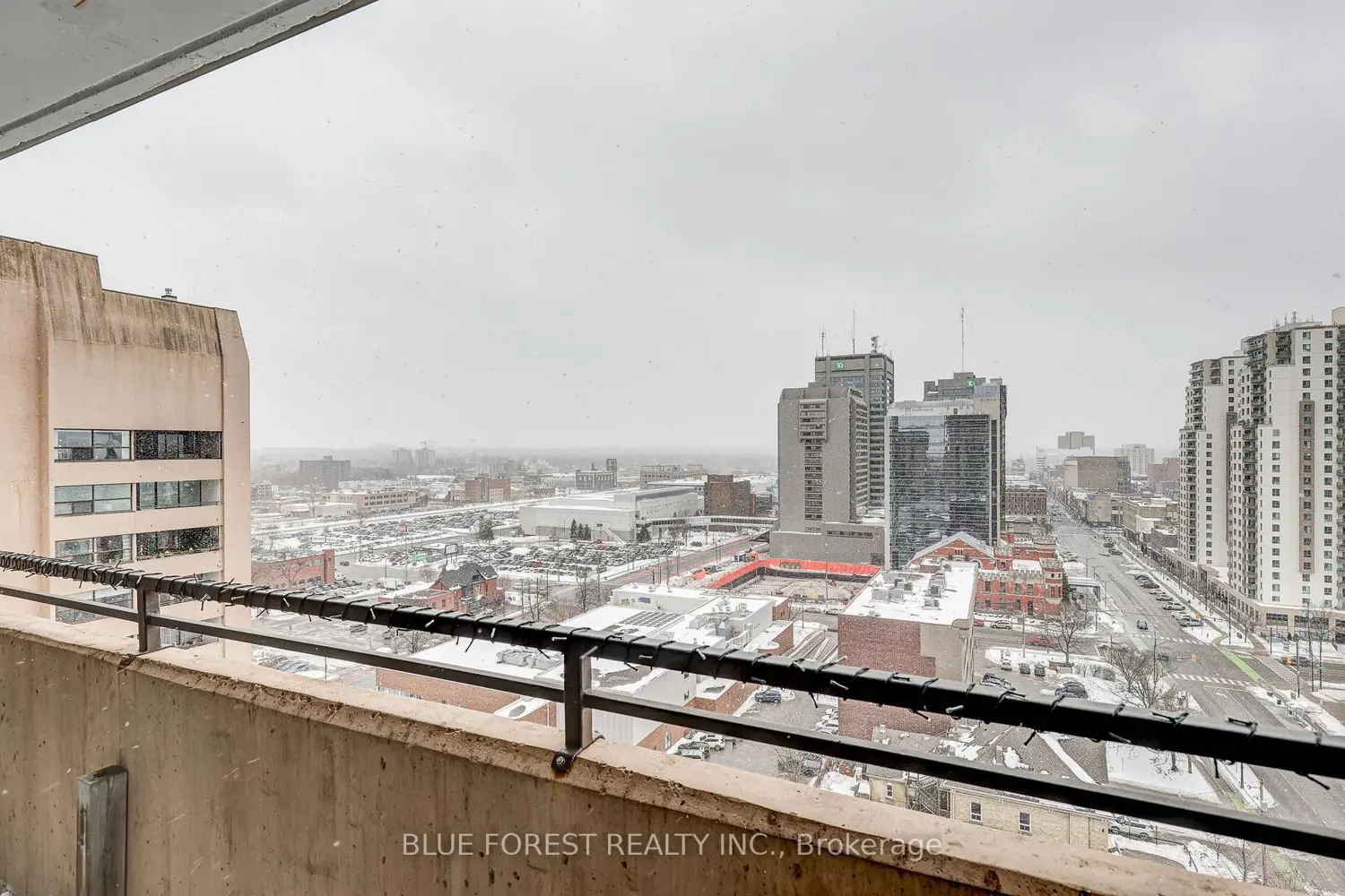 Additional image 11 of 389 Dundas Street 1705