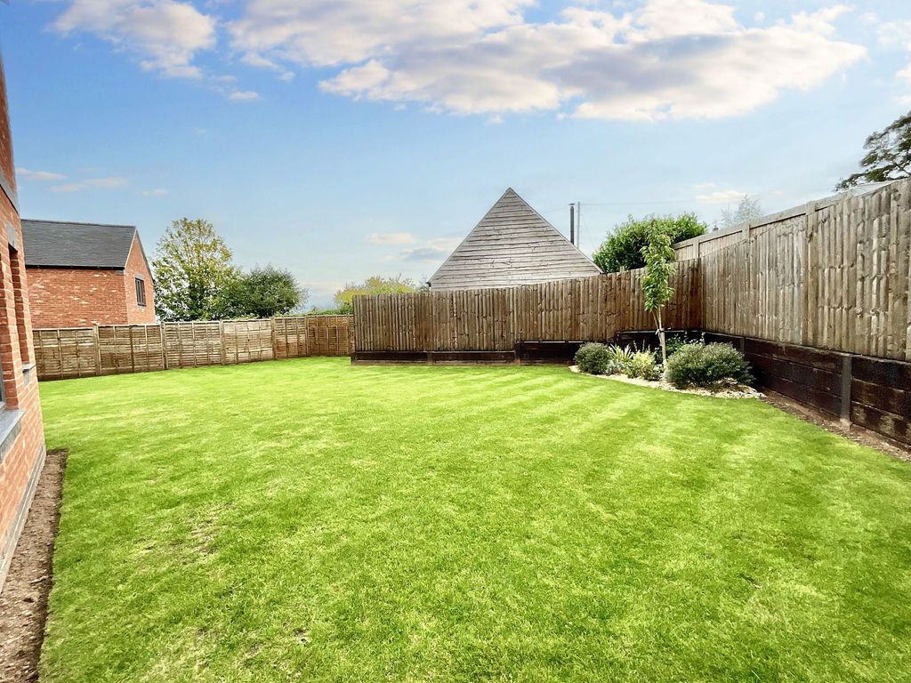 5 bed detached house for salePlot 16 Alverton View, Alton ST10 photo 4