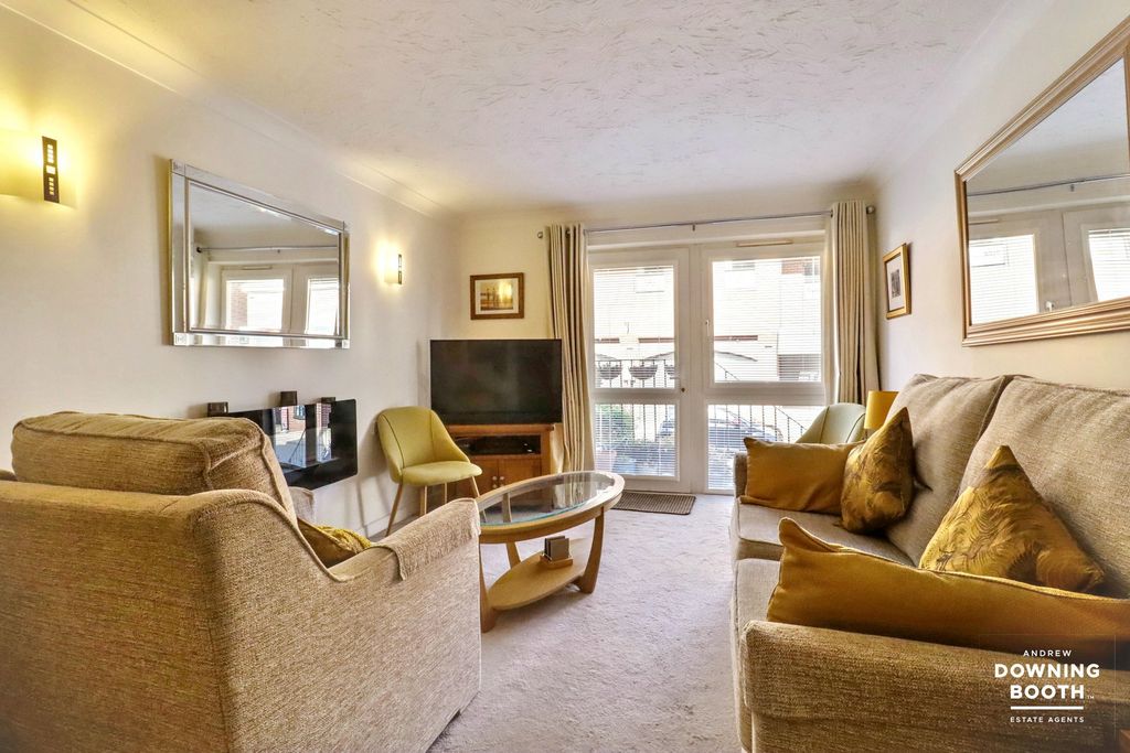 Additional image 5 of 1 bed flat for saleCastle Dyke, Lichfield WS13
