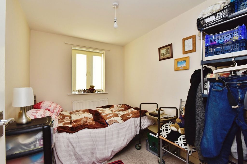 Additional image 7 of 2 bed flat for saleJames Street, Stoke-On-Trent, Staffordshire ST4