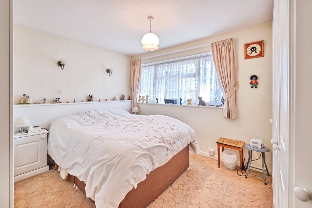 Additional image 10 of 3 bed semi-detached house for saleSimpson Road, Lichfield, Staffordshire WS13