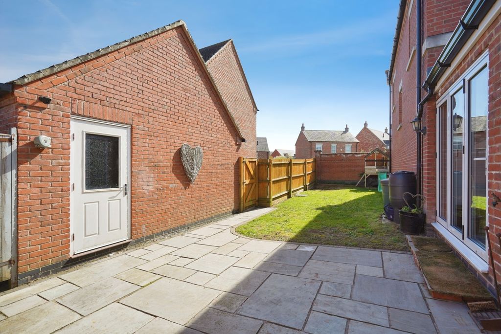 Additional image 17 of 4 bed detached house for saleMagnolia Close, Tutbury, Burton-On-Trent, Staffordshire DE13