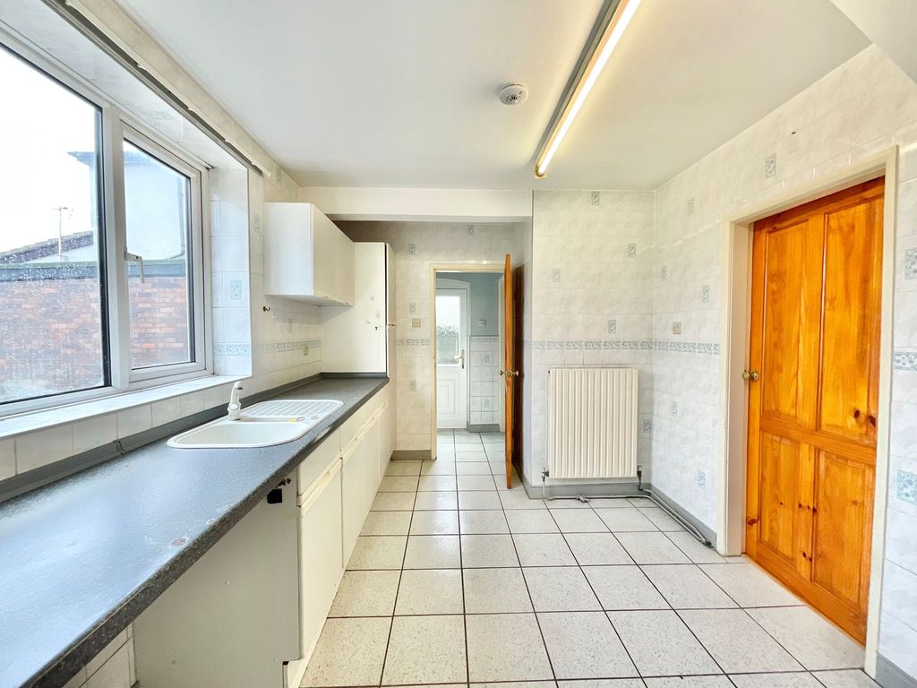 Additional image 3 of 3 bed semi-detached house for saleWhitfield Avenue, Newcastle ST5