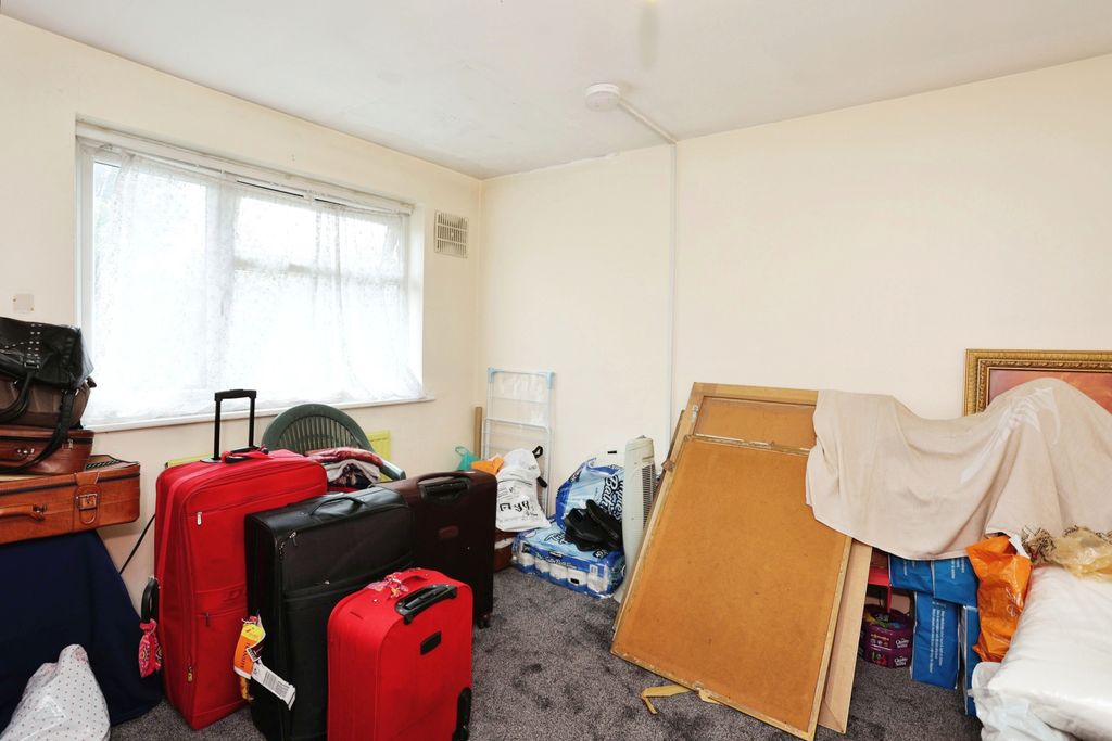 Additional image 12 of 3 bed semi-detached house for saleChestnut Avenue, Leicester, Leicestershire LE5