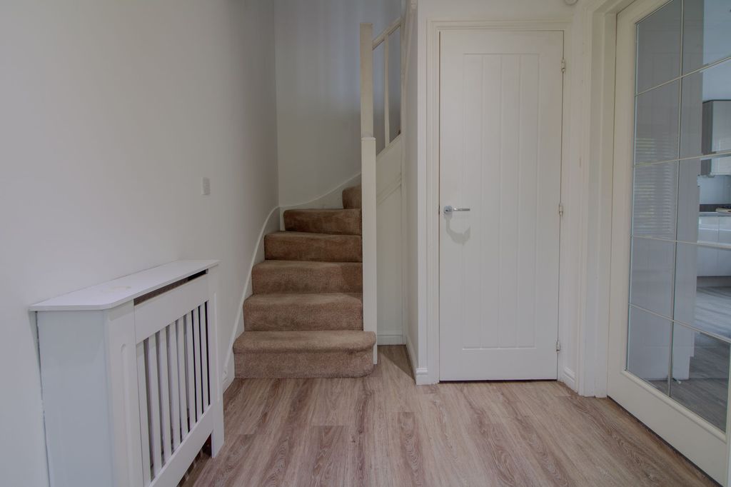 Additional image 3 of 4 bed detached house for saleHackness Road, Hamilton LE5
