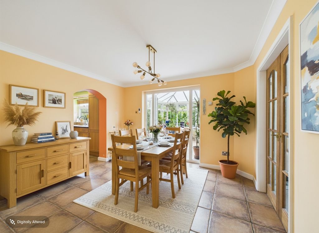 Additional image 4 of 5 bed detached house for saleMeadow Rise, Barton Under Needwood, Burton-On-Trent, Staffordshire DE13