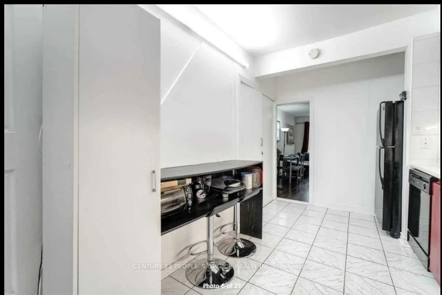 Additional image 3 of 681 Jane Street