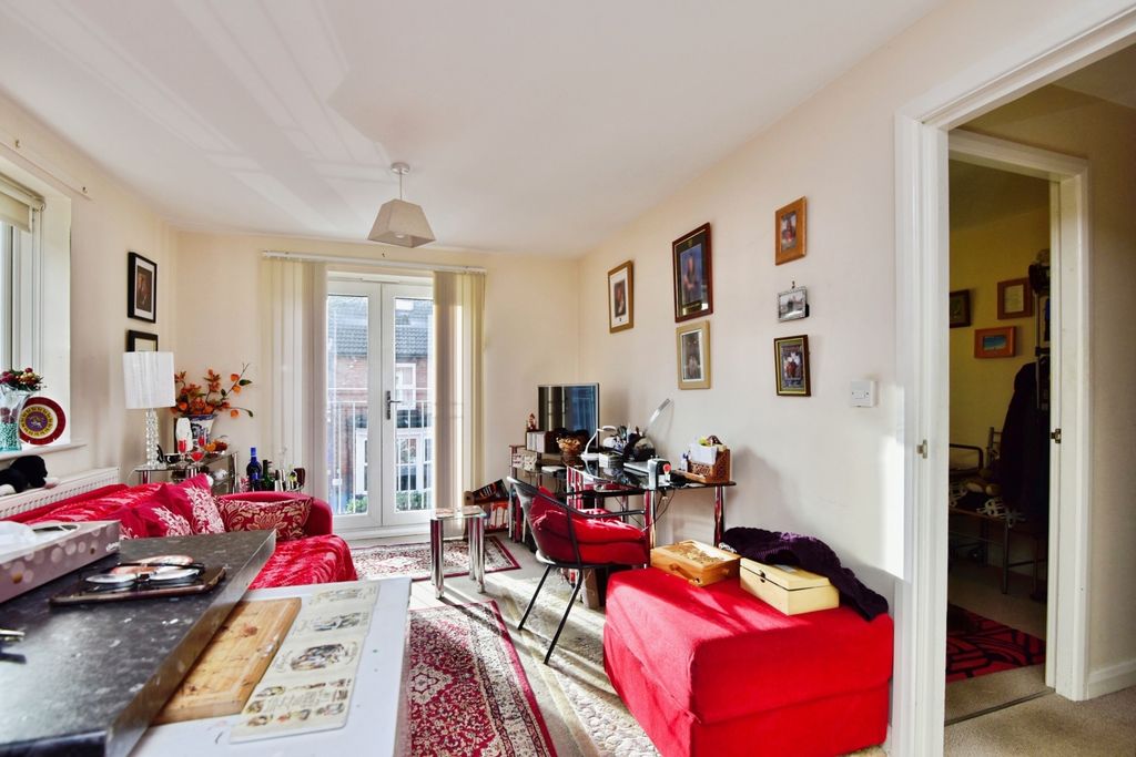Additional image 6 of 2 bed flat for saleJames Street, Stoke-On-Trent, Staffordshire ST4