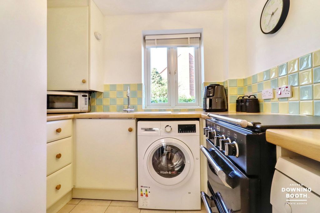 Additional image 8 of 2 bed end terrace house for saleWalnut Walk, Lichfield WS13