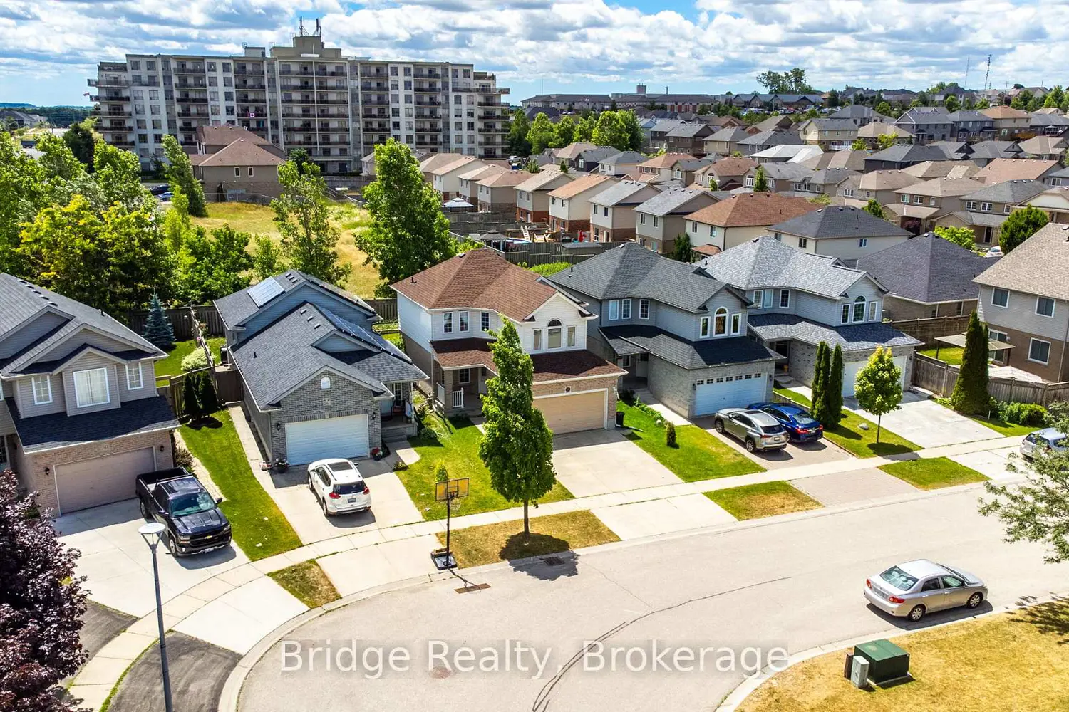 Additional image 19 of 551 Ontario Street