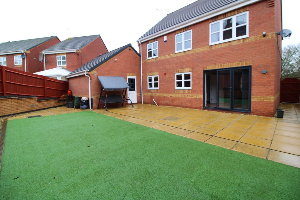 Additional image 13 of 4 bed detached house for saleColumbine Road, Hamilton LE5