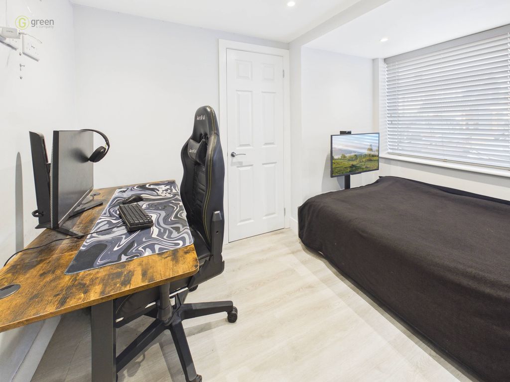Additional image 14 of 4 bed semi-detached house for saleReindeer Road, Fazeley, Tamworth B78