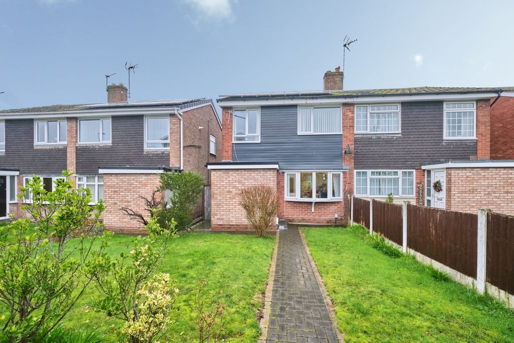 3 bed semi-detached house for saleCambrian Lane, Rugeley, Staffordshire WS15