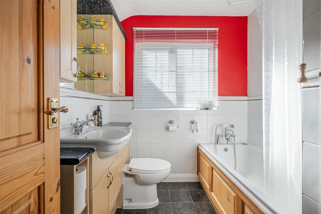 Additional image 10 of 4 bed semi-detached house for saleCallow Hill, Brinkworth, Chippenham SN15