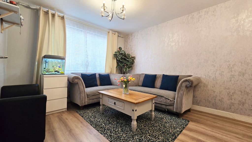 Additional image 5 of 3 bed semi-detached house for saleRaywell Road, Hamilton LE5