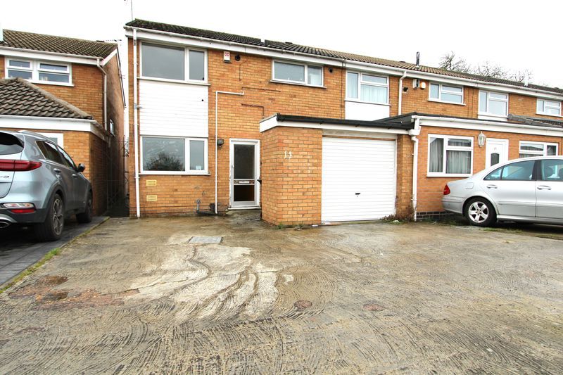3 bed semi-detached house for saleAlderton Close, Leicester LE4