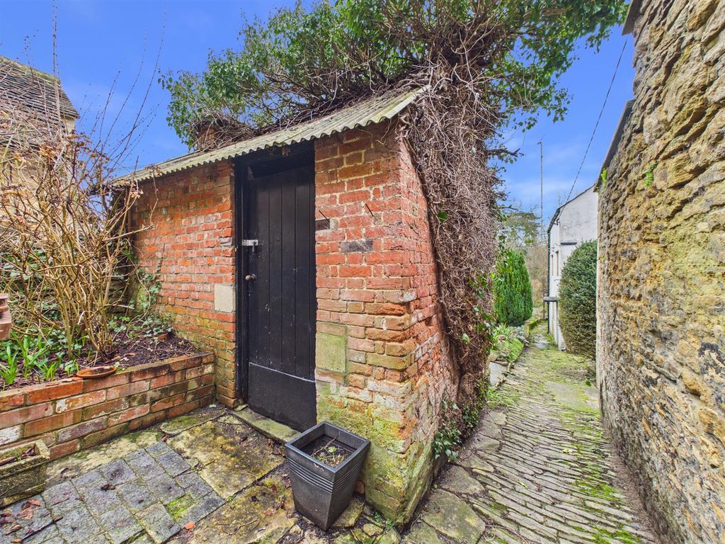 Additional image 10 of 1 bed terraced house for saleSt. Mary Street, Chippenham SN15