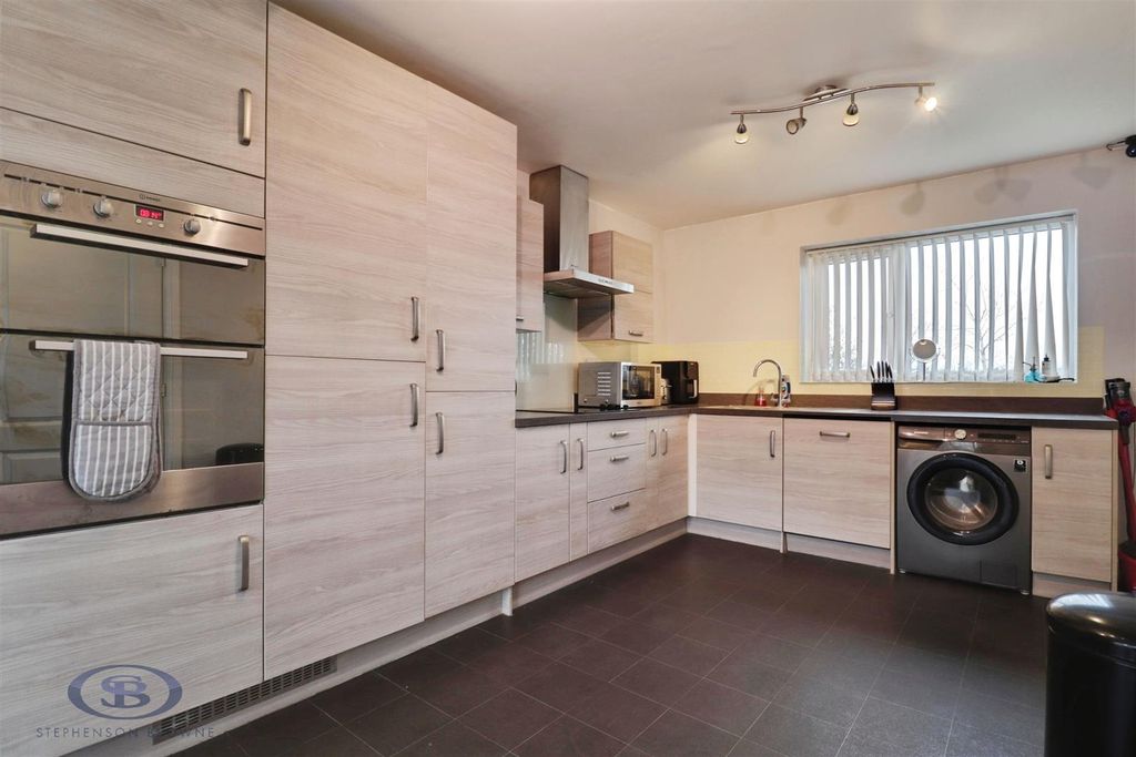 Additional image 3 of 3 bed semi-detached house for saleComet Avenue, Newcastle ST5