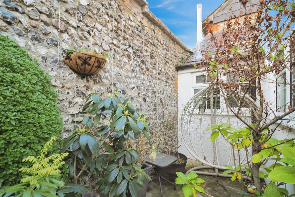 Additional image 10 of 2 bed cottage for saleEarls Court Road, Amesbury, Salisbury SP4