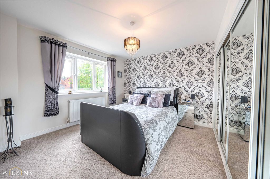 Additional image 16 of 4 bed detached house for saleLakeland Drive, Wilnecote, Tamworth, Staffordshire B77