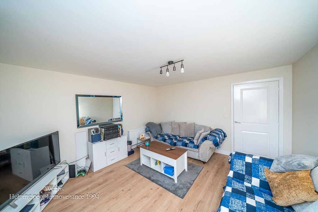 Additional image 5 of 2 bed flat for saleStrawberry Lane, Lichfield WS14