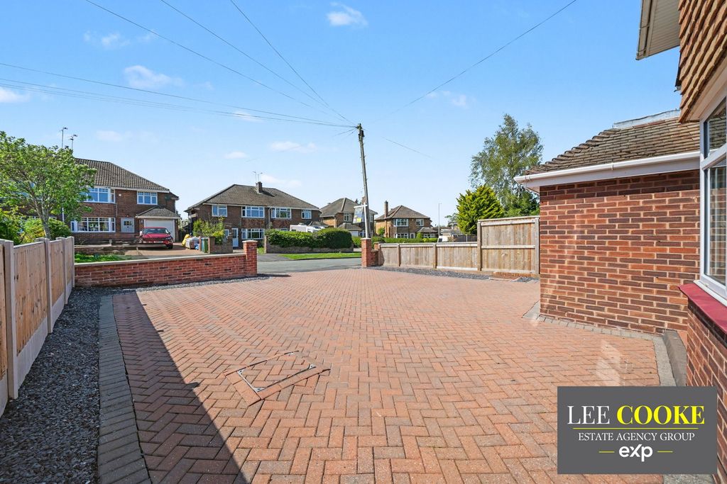 Additional image 2 of 4 bed detached house for saleNewquay Avenue, Weeping Cross, Stafford ST17