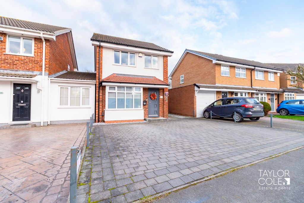 3 bed detached house for saleSwallowfield, Tamworth B79
