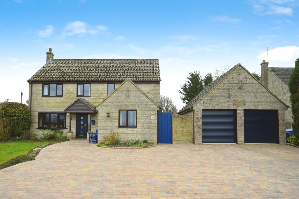 4 bed detached house for saleThe Common, Brinkworth, Chippenham SN15