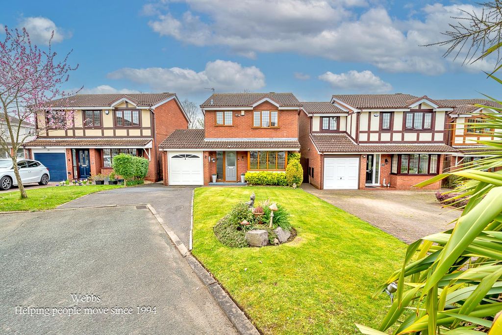 3 bed detached house for saleHill Park, Walsall Wood, Walsall WS9