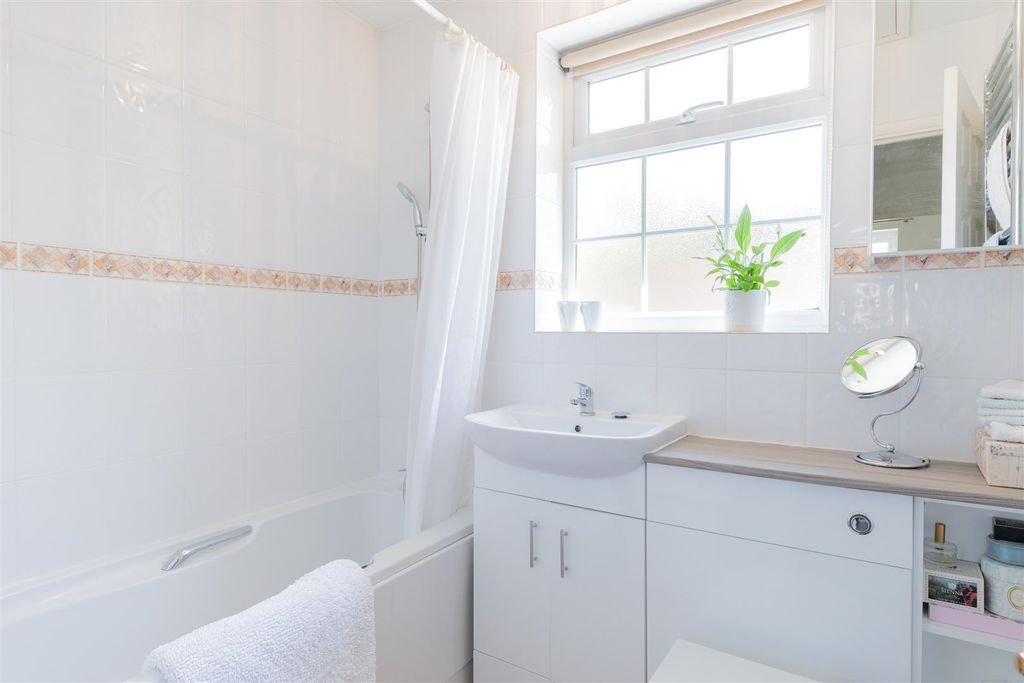 Additional image 10 of 2 bed semi-detached house for saleMaplewell Road, Woodhouse Eaves, Loughborough LE12