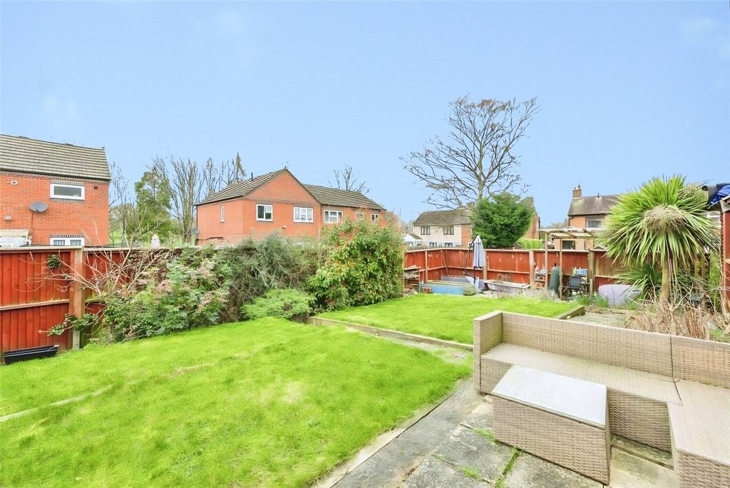 Additional image 6 of 3 bed semi-detached house for saleGlovers Close, Atherstone, Warwickshire CV9
