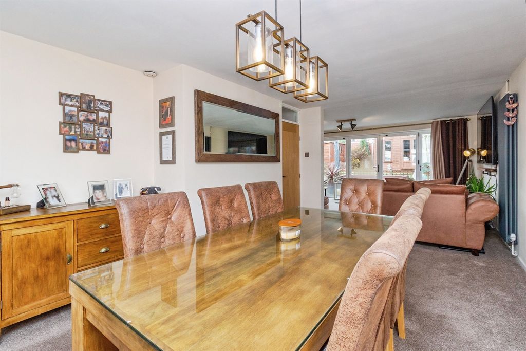 Additional image 9 of 5 bed detached house for saleSpringvale Rise, Stafford ST16