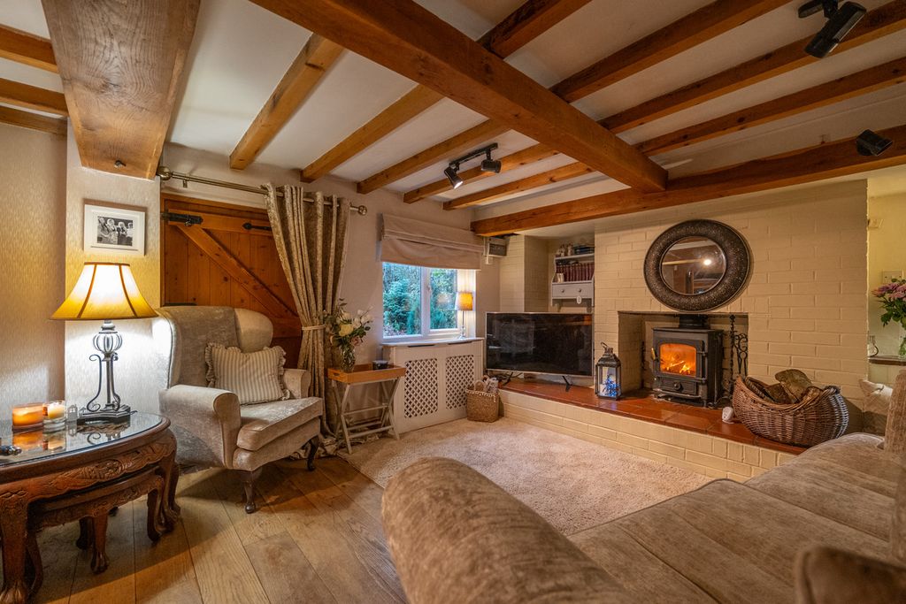 4 bed detached house for saleEfflinch Lane, Barton Under Needwood DE13 photo 4