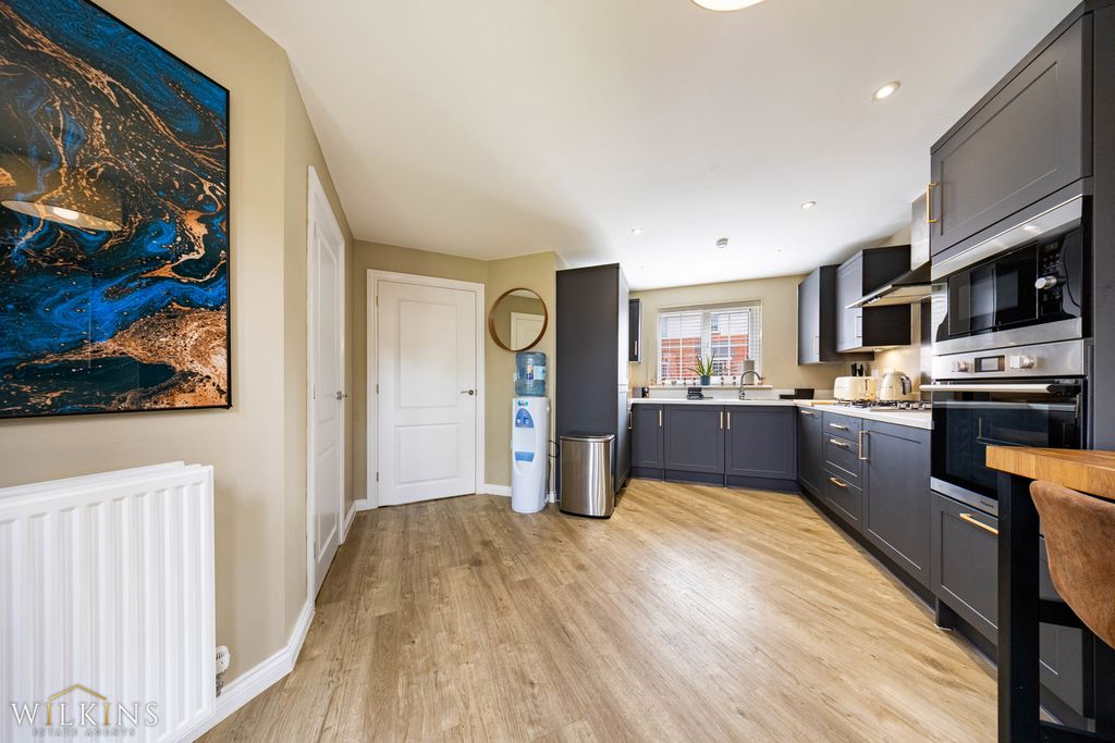 Additional image 5 of 3 bed semi-detached house for saleDere Close, Two Gates, Tamworth, Staffordshire B77
