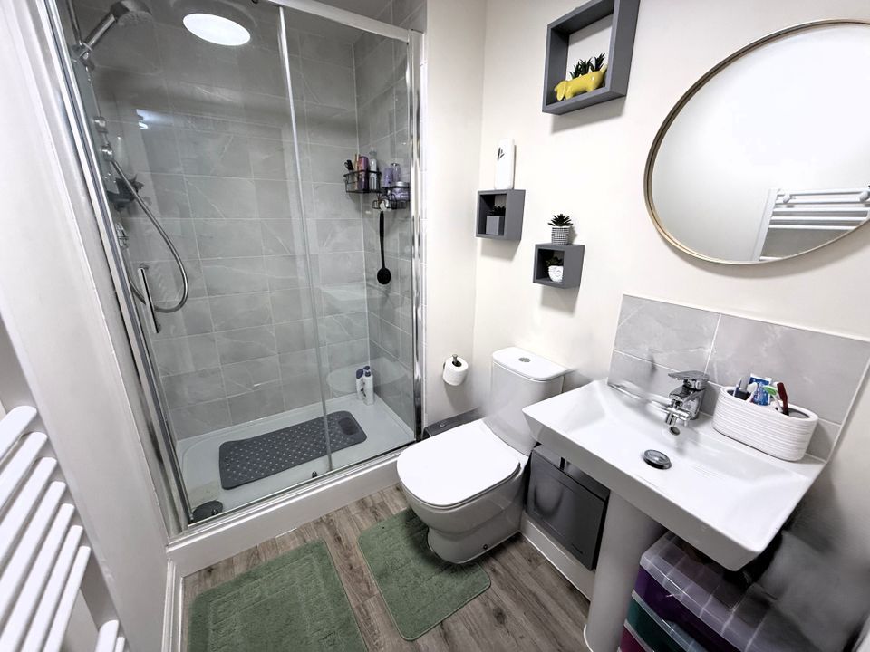 Additional image 5 of 2 bed flat for saleHeron House, Semington Strand, Swindon SN1