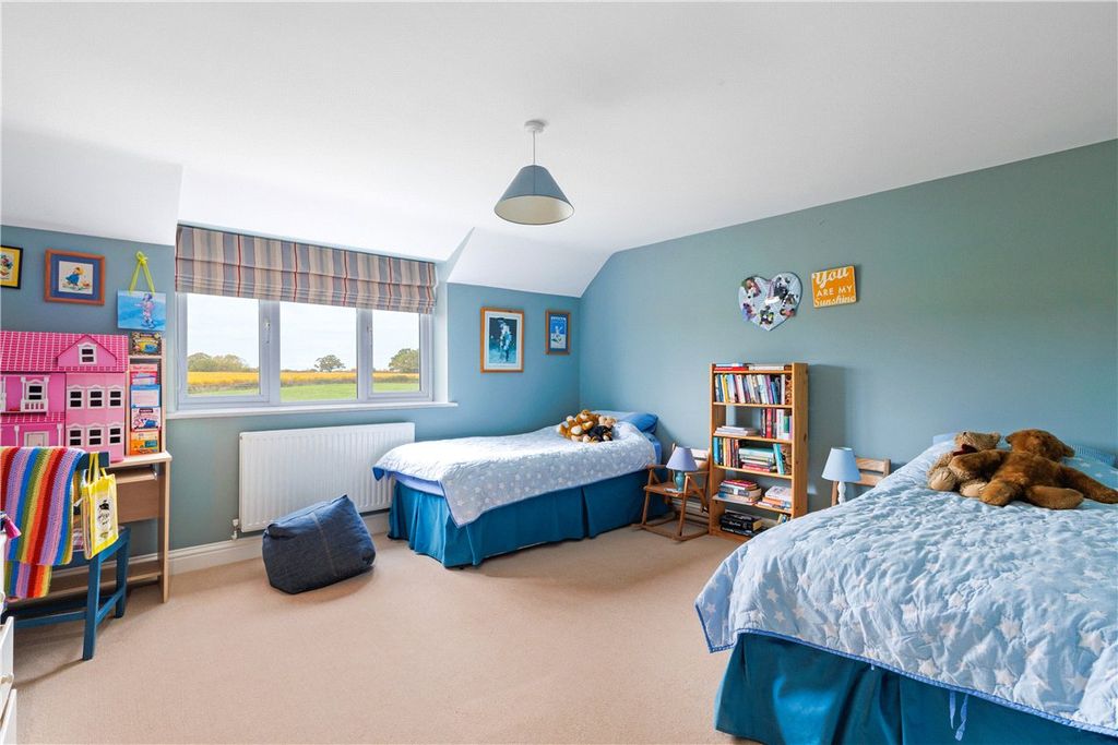 Additional image 20 of 6 bed detached house for saleThe Barton, Clyffe Pypard, Swindon, Wiltshire SN4