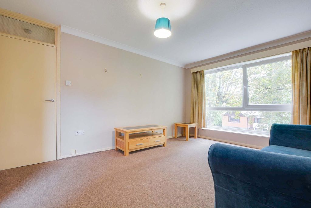 Additional image 8 of 1 bed flat for saleChestnut House, Knighton Drive, Stoneygate, Leicester LE2