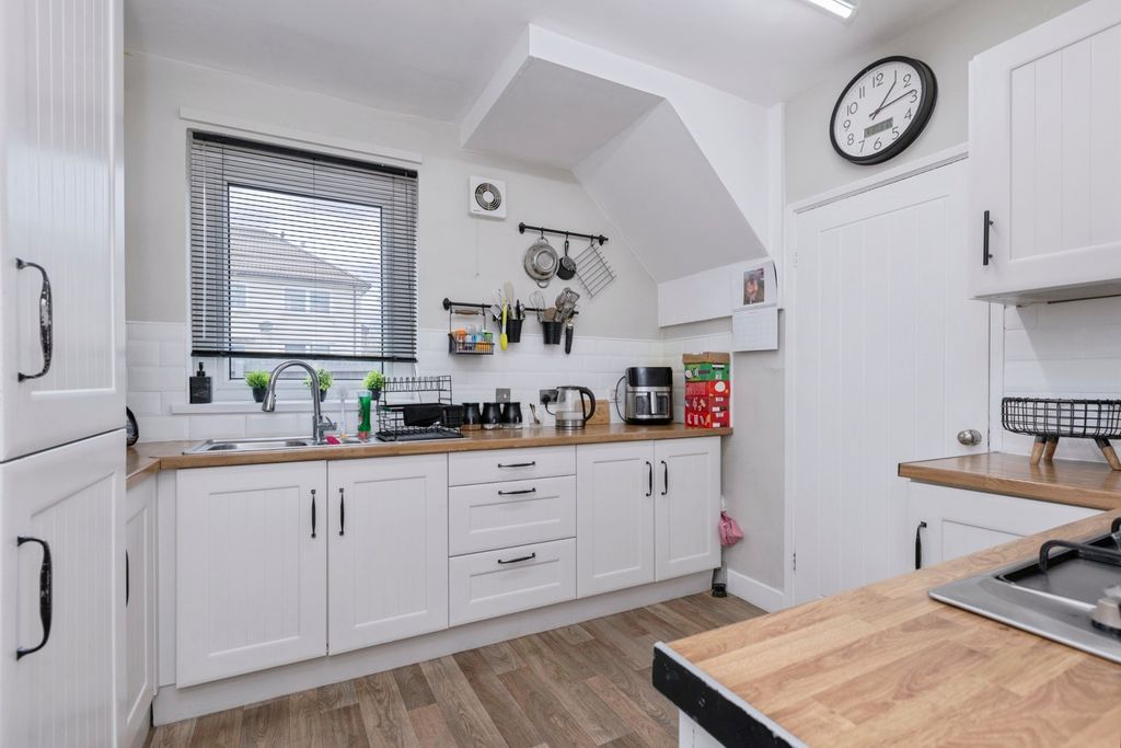 Additional image 7 of 3 bed semi-detached house for saleAylestone Drive, Leicester, Leicestershire LE2