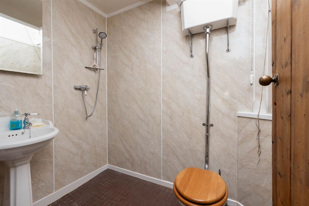 Additional image 28 of 4 bed property for saleVictoria Cottage, Park Street, Market Bosworth CV13
