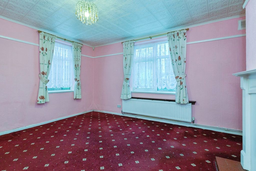 Additional image 4 of 3 bed semi-detached house for saleHarringworth Road, Leicester, Leicestershire LE5